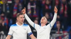 VIDEO: Likvidačné zákroky ich mrzieť nemuseli. Lazio napriek dvojnásobnému oslabeniu v závere uchmatlo triumf