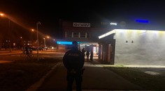 Brutálny útok na západe Slovenska: Skupina mladistvých napadla chlapca teleskopickou tyčou