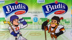 Faux pas sponzora MS v hokeji. Budiš dal na etiketu frázu z nacistickej hymny