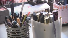 Nebezpečné látky v kozmetike a oblečení končia. Odborníci ich spájajú s rakovinou