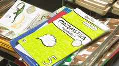 Rodičia školákov zrejme zaplatia za učebnice viac ako doteraz. Štátny príspevok sa má výrazne scvrknúť