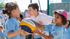 Tisícky eur pre rodičov. Rakúska vláda dopláca Slovákom prídavky na deti