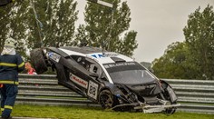 Enge mal na Slovakia Ringu hrôzostrašnú nehodu!