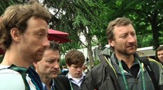 Mladá mačka sa „potatila“, aj keď sa jej dnes nedarilo