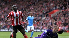 Southampton vyhral nad Manchestrom City, Mane s hetrikom