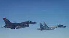 Súboj F-16 a Su-35: Rusi si na mapách vymysleli vlastný postup. Ich pilot tomu zrejme uveril a vletel priamo do pasce