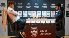 VIDEO: Šachový majster stratil zápas v poslednom ťahu a nezvládol to. Predtým označil F1 za najnudnejší šport