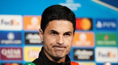 Nič sa meniť nebude. Mikel Arteta sa zastal kapitána Arsenalu