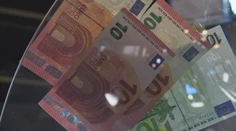 Drobní podnikatelia sú nahnevaní. Hoci sadzba dane klesla, naďalej im chodia výzvy na vyššie preddavky