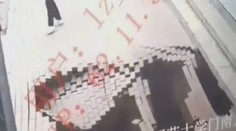 Pod ženou sa z ničoho nič otvorila zem, zmizla pod chodníkom