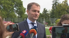 Premiér Matovič sa ospravedlnil, že bol na svadbe bez rúška. Na testoch nebol zatiaľ ani raz
