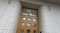 Parlament zavalili listy. Vládna snaha zakročiť voči Úradu na ochranu oznamovateľov znepokojuje viaceré inštitúcie