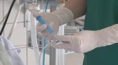 Testovanie experimentálneho lieku vo Francúzsku má prvú obeť