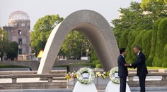 Historický moment, americký prezident pricestoval do Hirošimy