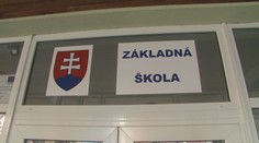Prázdniny bez konca? Deti z Malého Slivníka už mesiac neboli v škole, situáciu rieši minister