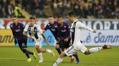 Najkrajšie góly roka: TOP 50 nechytateľných striel spoza šestnástky