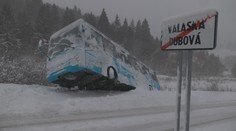 Skrížené kamióny, nehody a kolóny. Cestári majú za sebou prvú skúšku, zabrať dostanú aj cez víkend