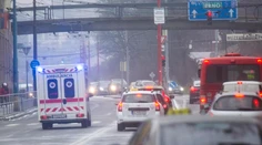 Mrznúci dážď skomplikoval dopravu vna západnom Slovensku