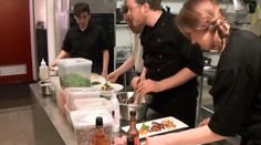 Nazrite do reštaurácie, kde podávajú na tanieri "odpadky"