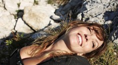 Sexy modelka riskovala život. Pozrite si, čo urobila