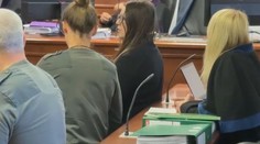 Vlastné deti mala utopiť vo vani a zapáliť byt. Obžalovaná matka mala vraždu dlhšie plánovať