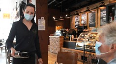 Koalícia je naklonená k uvoľneniu po sviatkoch. Odborník však brzdí prehnané očakávania