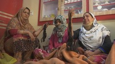 Ženám nasilu odrezávajú vrkoče, používajú pri tom drastické spôsoby