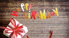 Pieseň Happy Birthay oslavuje narodeniny. Viete, koľko rokov si ju už spievame?