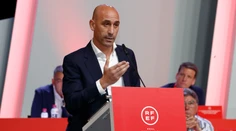 VIDEO: Po známej kauze musel odstúpiť z funkcie. Luis Rubiales zažil ďalší nepríjemný incident