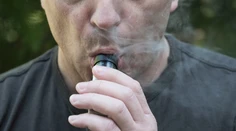 Austrália ako prvá krajina na svete zakáže rekreačné e-cigarety