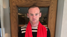 VIDEO: Rooney dostal poriadne K.O. Pri páde sa mohol ťažko zraniť