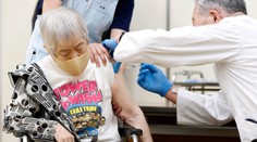 Americký úrad odobril tretiu dávku vakcíny pre seniorov a rizikových