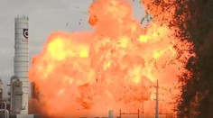 VIDEO: Texaskou chemičkou otriasli mohutné výbuchy, úrady evakuovali 60-tisíc ľudí