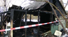 V drevenej chatke v Ústí nad Labem zahynuli pri požiari štyria ľudia, z toho dve malé deti