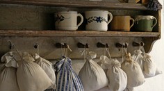 Rodinu v Česku otrávila nechtiac babička: Namiesto korenia použila marihuanu