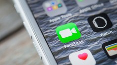 Apple sa chváli ochranou súkromia, jeho aplikácia však umožnuje odpočúvanie