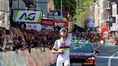 Pogačar opäť dokázal svoju výnimočnosť, na slávnych pretekoch nedal konkurentom šancu