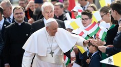 Pápež František pricestoval do Budapešti. Orbán: Maďarsko by bez kresťanstva neexistovalo