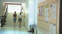 Minister školstva Drucker chce súkromným školám uťať financie, tie protestujú. Budú musieť rodičia platiť vyššie školné?