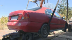 Dostali aj výzvu z mesta, no neprišli si po ne. V Leviciach zatočili s autovrakmi