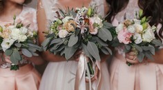 Nevesta sa obávala svadobného zlyhania. Družičky preto museli súhlasiť s 37 bizarnými bodmi