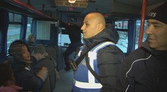 V Nitre navliekli Rómov do uniforiem. Tíšia vášne v problémových štvrtiach