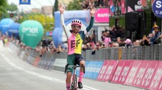 Giro: V prvej bitke favoritov Roglič utrhol Evenepoela, Healy vyhral po hodinovom sóle