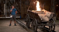 Opäť v starej koži? Exfarmár sa zbavil vlasov a ukázal vypracované telo