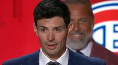 VIDEO: Slafkovského spoluhráč si vyrobil poriadnu hanbu. Zabudol priezvisko hráča, ktorého jeho tím draftoval