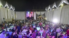 VIDEO: Svadba sa v sekunde zmenila na tragédiu. Mladý ženích zomrel počas tradičného tanca s nevestou