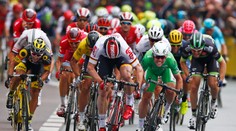 Tretej etape Tour de France dominoval Cavendish, Sagan stále so žltým tričkom