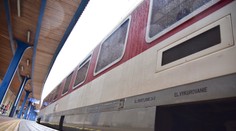 Matka poslala syna na výlet vlakom. Pomýlila si však dni