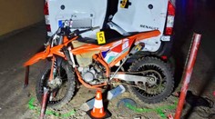 FOTO: Opitý motorkár vletel pri Košiciach do dodávky. Jeho tehotná priateľka preletela cez dvere až do kufra