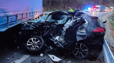 Pri tragickej nehode v Ružomberku prišiel o život 64-ročný vodič, spolujazdkyňu previezli do nemocnice